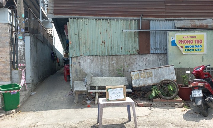 Thiếu nữ 16 tuổi ở Đồng Nai nghi bị người tình của mẹ sát hại trong phòng trọ 