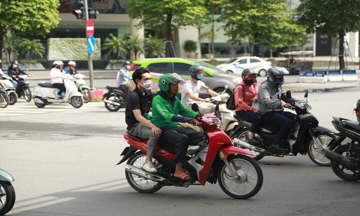 Hà Nội: Xử lý nghiêm xe buýt, xe công nghệ vi phạm luật giao thông