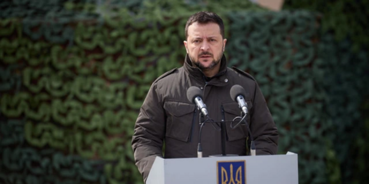 Tổng thống Ukraine nói gì về đề xuất ngừng bắn với Nga?