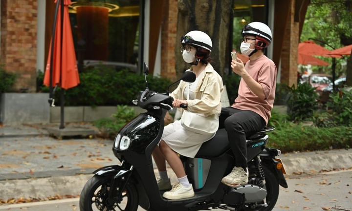 Bao nhiêu tuổi được đi xe máy?