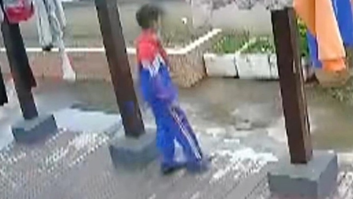 Nghi vấn học sinh tiểu học nhảy lầu tự tử vì bị bắt chép phạt 10.000 lần