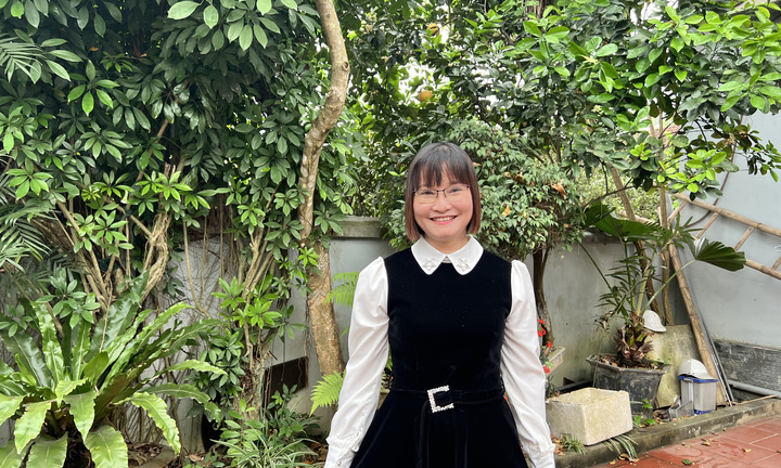 Nhờ Spacaps, chị Hoa đã không còn khô hạn, suy giảm ham muốn, làn da trở nên trắng sáng mịn màng