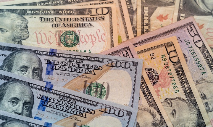 Tỷ giá USD hôm nay 30/4: USD thế giới đảo chiều lao dốc