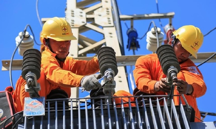 Tiêu thụ điện lập kỷ lục mới, EVN huy động toàn bộ nhà máy nhiệt điện than