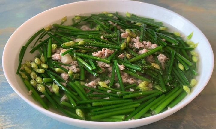 Những lợi ích không ngờ của lá hẹ đối với sức khỏe