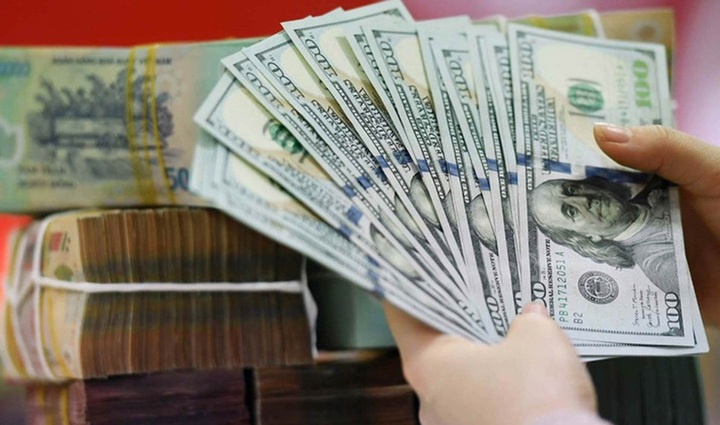 Tỷ giá USD/VND hôm nay ngày 2/5/2024: USD thế giới lao dốc