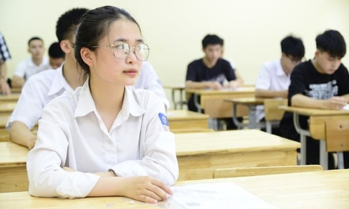 Thi tốt nghiệp THPT 2024: Bộ GD&ĐT công bố tổng đài hỗ trợ thí sinh đăng ký
