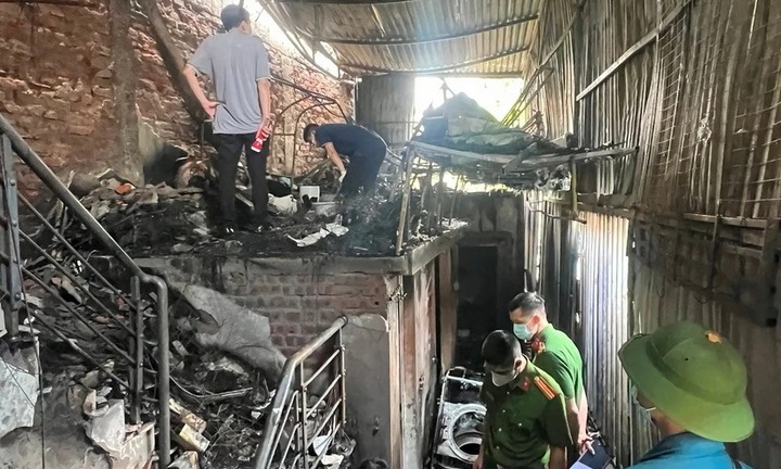 Cháy cửa hàng hoa nhựa ở Hải Dương, bé trai 12 tuổi ngạt khói tử vong 