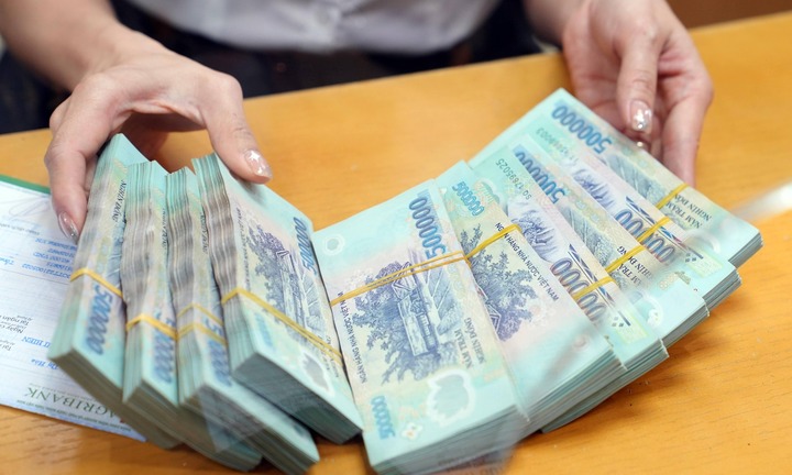 Lãi suất qua đêm là gì?