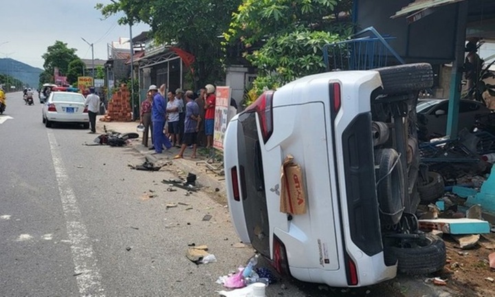 Tin tức tai nạn giao thông mới nhất ngày 9/5: Ô tô 7 chỗ va chạm xe đạp điện
