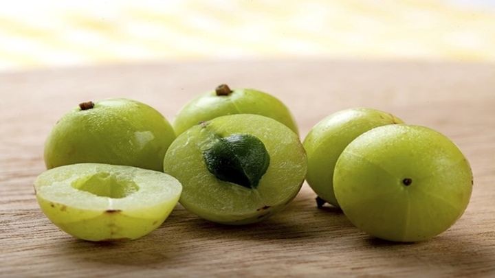 Tác dụng không ngờ của quả me rừng