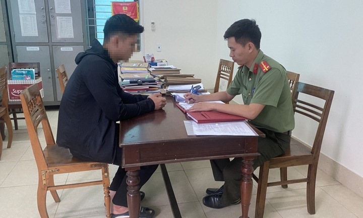 Vượt chốt kiểm tra nồng độ cồn, xúc phạm công an, nam thanh niên nhận