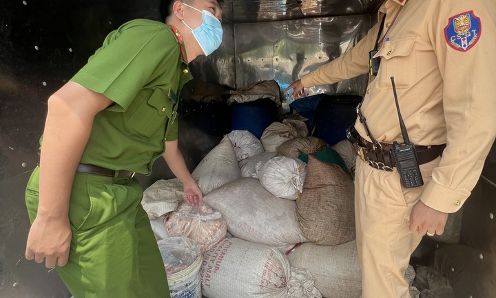 Hà Nội: Thu giữ hơn 1,5 tấn nội tạng động vật không rõ nguồn gốc