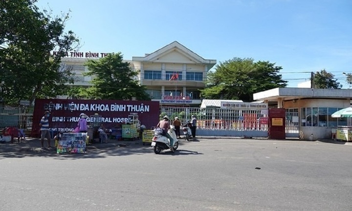 Thu thập thông tin, làm rõ vụ hơn 50 du khách nghi ngộ độc thực phẩm khi du lịch