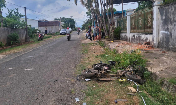 Tin tức tai nạn giao thông mới nhất ngày 17/5: Xe tải bốc cháy trên cao tốc