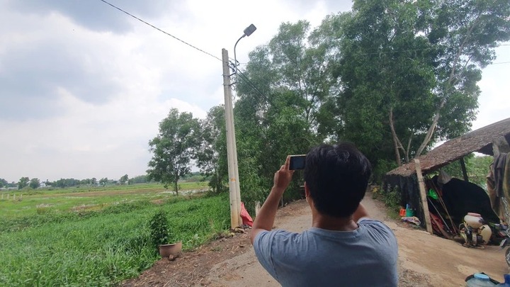 Tự leo lên cột điện đấu nối đường dây, người đàn ông bị điện giật tử vong 