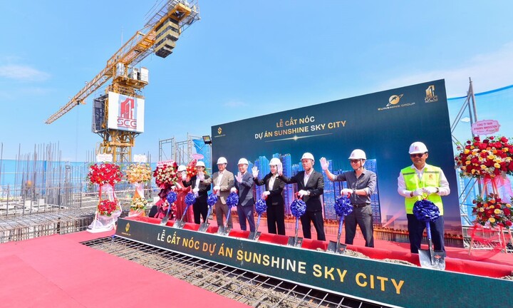 Tổ hợp căn hộ Sunshine Sky City cất nóc toà S4