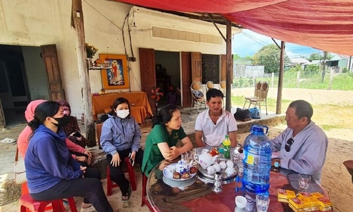 Vụ bé gái 7 tháng tuổi tử vong vì nứt sọ: Chủ nhà trẻ nói gì?