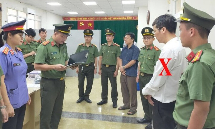 Bắt nguyên Giám đốc và Phó Giám đốc Văn phòng Đăng ký đất đai TP Sầm Sơn
