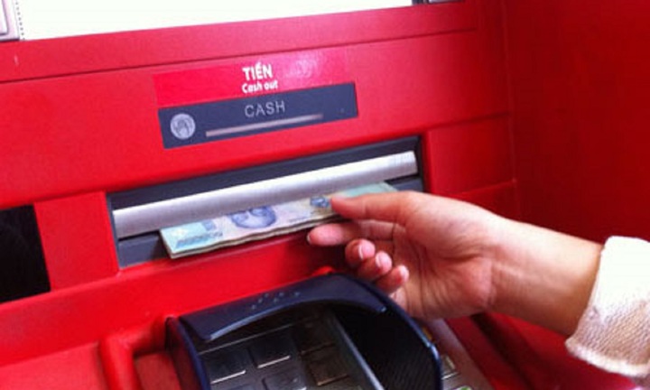 Thẻ ATM rút được tối đa bao nhiêu tiền một ngày?
