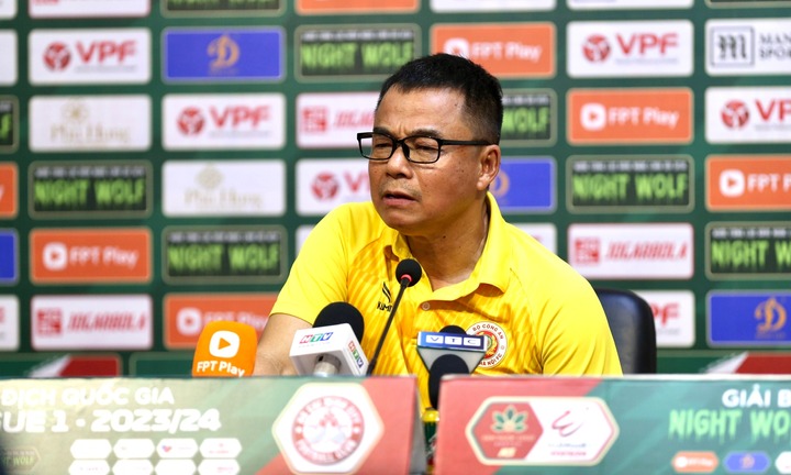 Rộ tin Quang Hải sắp rời CLB Công an Hà Nội, HLV Trần Tiến Đại nói gì?