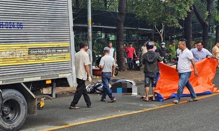 Tin tức tai nạn giao thông mới nhất ngày 23/5: Người đàn ông bị ô tô cán tử vong