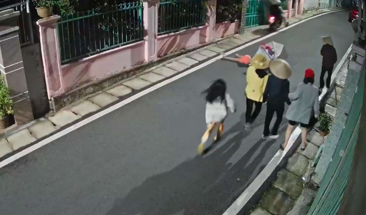 Vụ xe máy tông bé gái rồi bỏ chạy: Người nhà tiết lộ sức khỏe nạn nhân