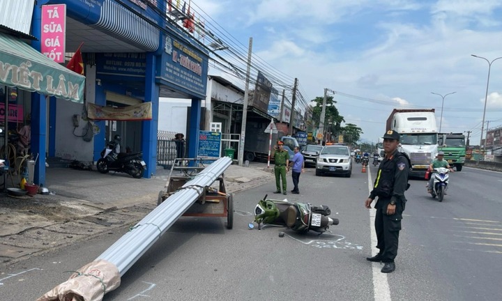 Vụ xe ba gác chở tôn gây tai nạn chết người: Hé lộ nguyên nhân