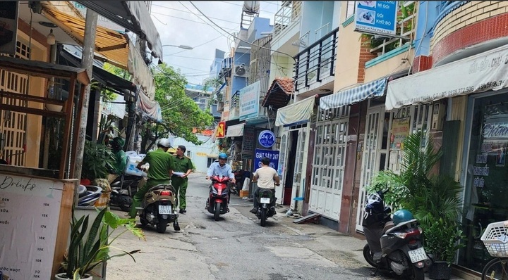 Điều tra vụ tạt axit trên bàn nhậu khiến 8 người thương vong ở TP.HCM