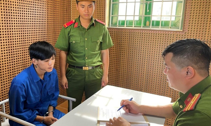 Đối tượng vừa ra tù, 