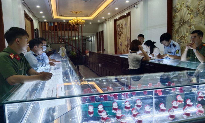 Hà Nam: Xử phạt doanh nghiệp bán vàng giả mạo nhãn hiệu Chanel