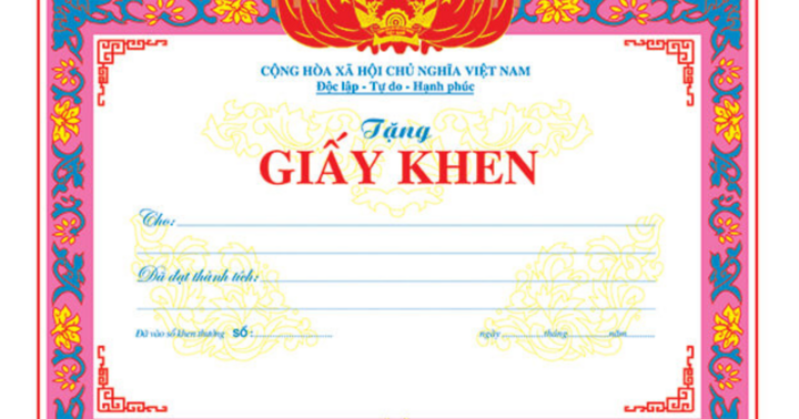 Hậu quả từ việc phụ huynh khoe giấy khen của con lên mạng xã hội