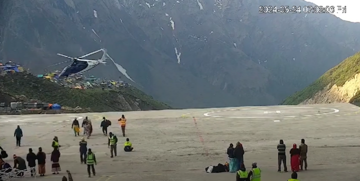 Trực thăng quay vòng mất kiểm soát khi chuẩn bị hạ cánh