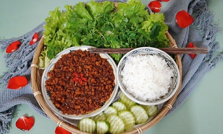 Cách làm món thịt chưng mắm tép thơm ngon, đậm đà đưa cơm