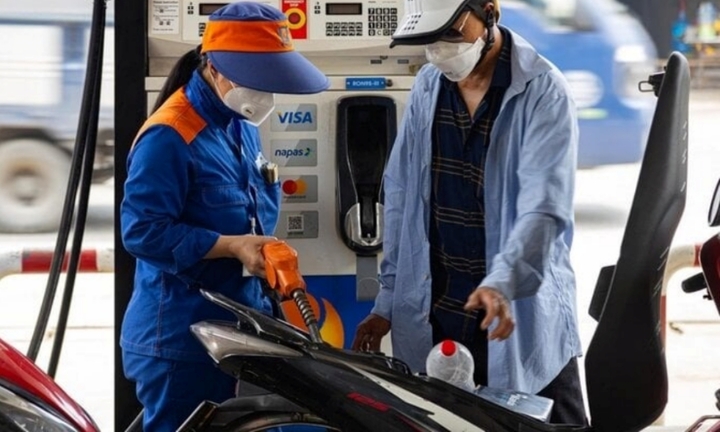 Giá xăng trong nước có thể giảm ít nhất 500 đồng/lít trong chiều nay (6/6)