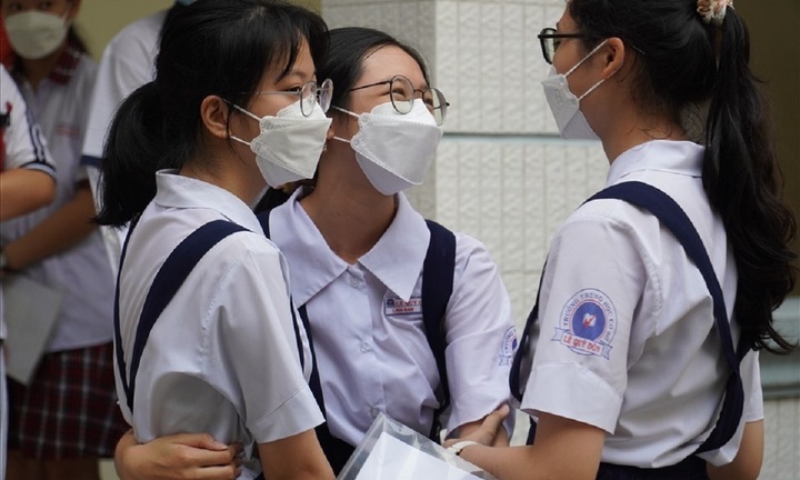 Đề thi tuyển sinh lớp 10 môn Toán tỉnh Bắc Ninh năm 2024