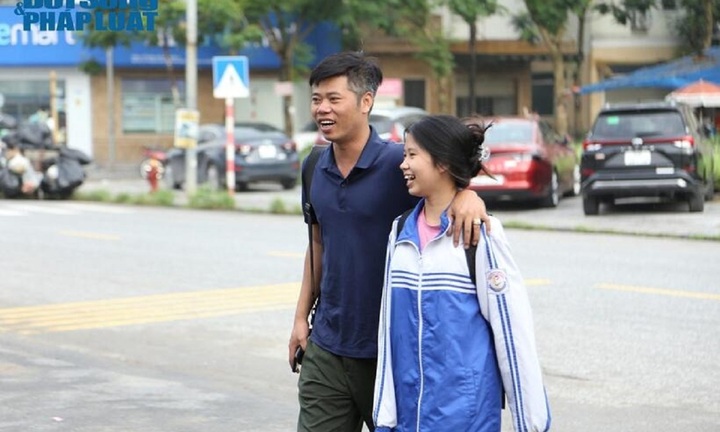 Đề thi, đáp án gợi ý môn Tiếng Anh tuyển sinh lớp 10 ở Hà Nội năm 2024