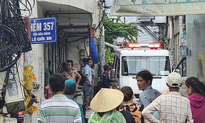 Vụ cháy phòng trọ, người phụ nữ tử vong: Tiếng nổ lớn kèm mùi xăng nồng nặc 