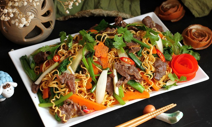 Cách làm mì tôm xào bò ngon như ngoài hàng, đơn giản tại nhà