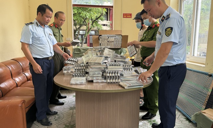 Quảng Ninh: Thu giữ trên 5.000 sản phẩm thuốc lá điện tử không rõ nguồn gốc