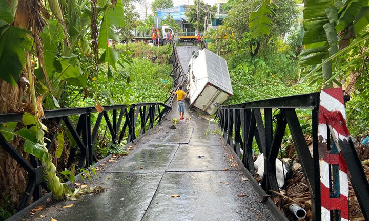 Tin tức tai nạn giao thông mới nhất ngày 17/6: Hai xe máy va chạm, 1 người chết