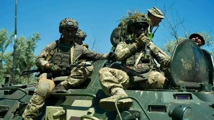 Nga dồn dập tấn công Ukraine trên 8 mặt trận, hơn 100 cuộc đụng độ được ghi nhận