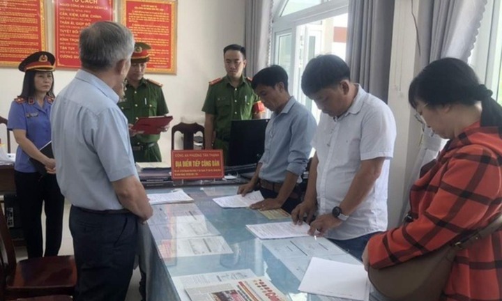 Vì sao nguyên Trưởng Phòng GD&ĐT TP.Hội An bị bắt?