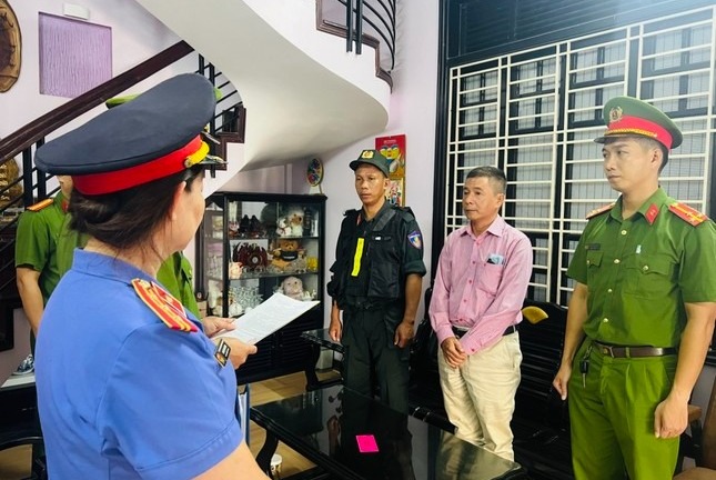 Nhóm cán bộ CDC Thừa Thiên-Huế chiếm đoạt hơn 1 tỷ đồng