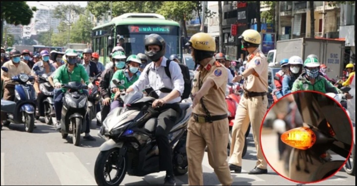 Bật xi nhan nhưng không rẽ, tài xế có bị xử phạt?