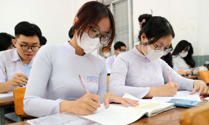Đáp án đề thi môn Toán mã đề 101 tốt nghiệp THPT 2024 mới nhất, chính xác nhất
