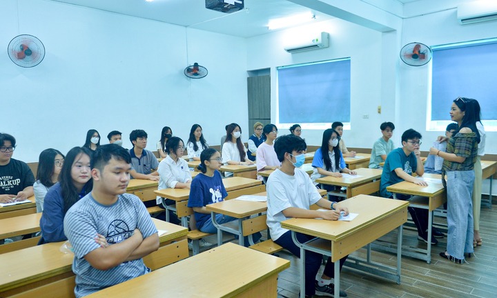 Đáp án đề thi môn Vật lý mã đề 202 tốt nghiệp THPT 2024 chuẩn nhất, chính xác nhất