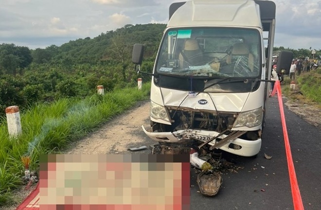 Tin tức tai nạn giao thông mới nhất ngày 28/6: Va chạm ô tô tập lái, 1 người chết