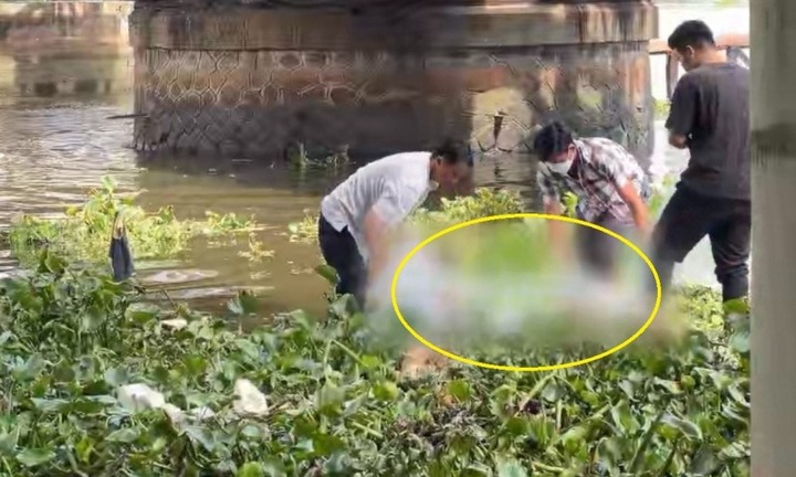 Tìm thấy thi thể bé trai 5 tuổi mất tích ở chân cầu Bình Lợi