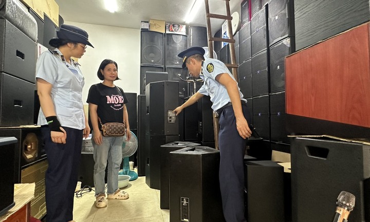 Quảng Ninh: Xử phạt hàng loạt cửa hàng bán thiết bị âm thanh không rõ xuất xứ